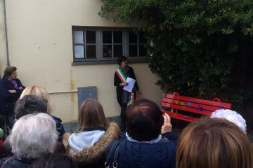 Inaugurazione panchina rossa