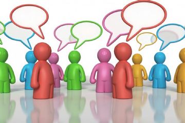 omini colorati che parlano